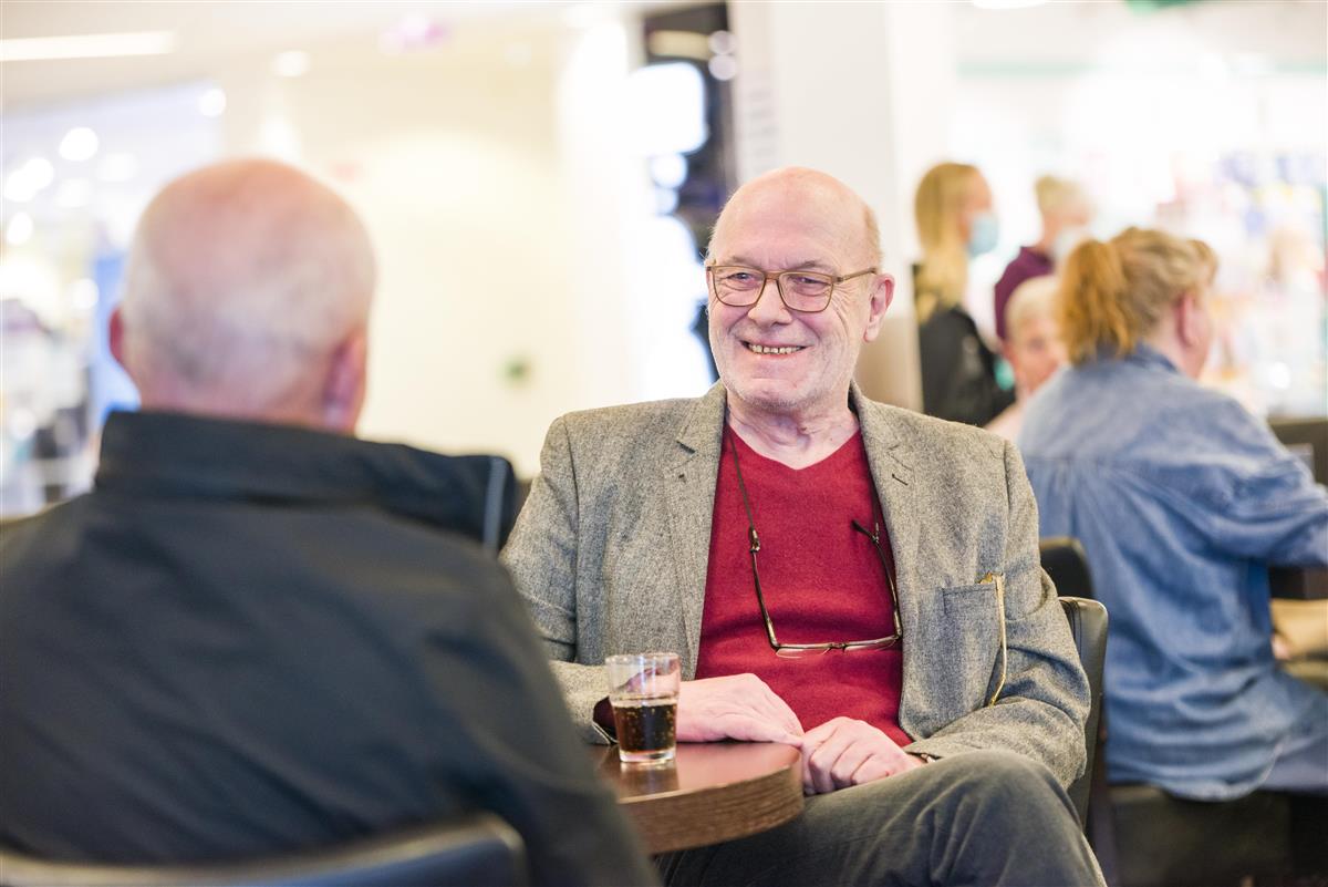 Bilde på kafé - Klikk for stort bilde